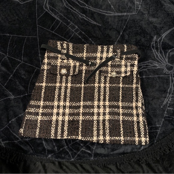 SOLD: Chuu K Fashion Want to Be Checked Tweed Skirt - Picture 2 of 2